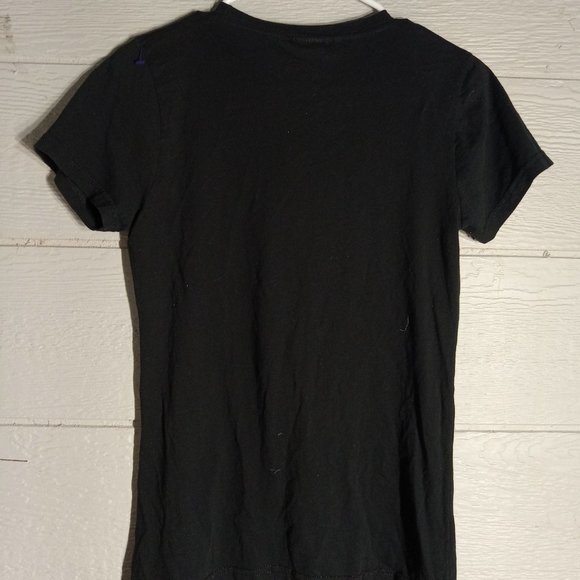 Harry Potter and the Order of the Phoenix Wand Tee T-shirt - Picture 2 of 4